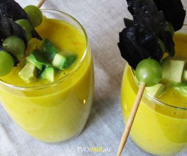 Гаспачо: питательная комбинация желтого помидора и авокадо